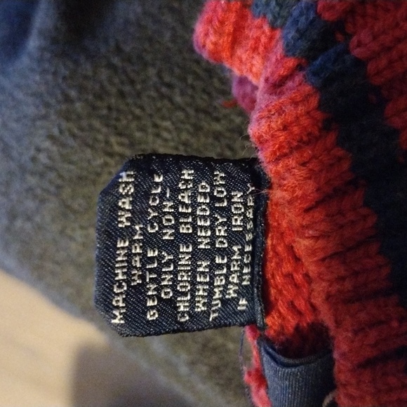 GAP Vintage Sweater Boy's size Medium - Picture 3 of 9